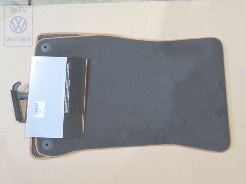 VW Originale 1 Set Di Tappetini Soul (Nero)/Marrone Cognac - 8K2863691A VMU