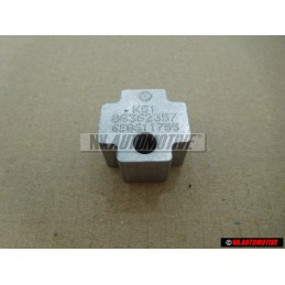 VW Originale Distributore Per Tubo Freno - 6E0611755