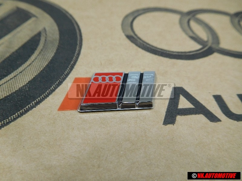 Audi Originale S2 Volante Placca Logo Emblema Simbolo Cromo Rosso - 893419685