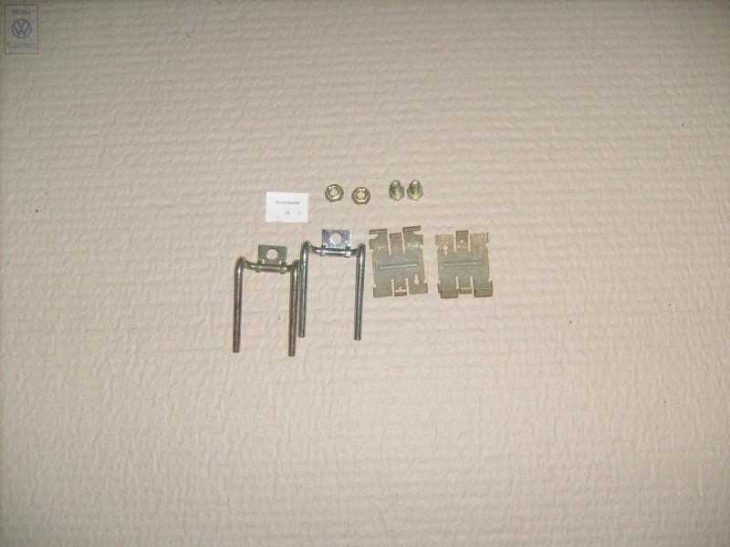 VW Originale 1 Kit Di Elementi Di Fissaggio Per Pastiglie Freni - 321698445