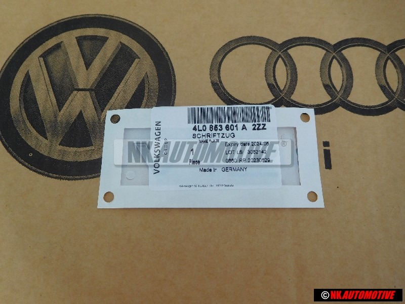 Audi Originale V12 Lato Logo Emblema Simbolo Cromo - 4L0853601A 2ZZ