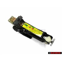 Pezzi di ricambio per il Passat B5 | Cric per ruota di scorta e kit di attrezzi